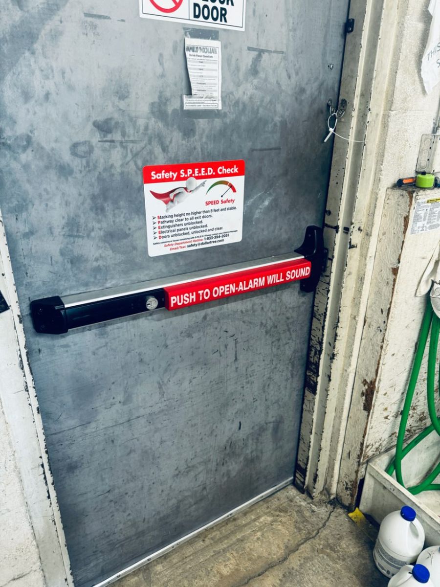 Alarmed commercial panic bar installed on a US-1 Port St. Lucie building by St Lucie Lock and Key.